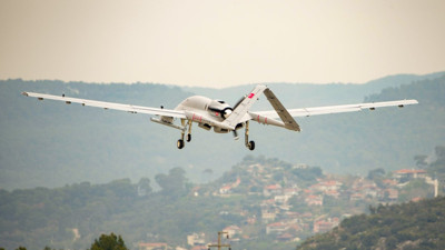 Süpersonik füze ile vurdu! Bayraktar TB3 SİHA'dan tam isabet