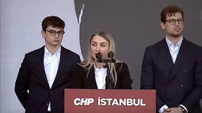 İmamoğlu'na Özgürlük Mitingi... Dilek İmamoğlu çocuklarıyla kürsüde