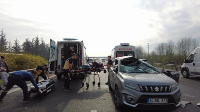 Düzce'de kaza! Cip ile otomobile çarpıştı: 6 kişi yaralandı