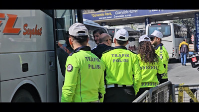 Otogarda bayram öncesi otobüslere denetim