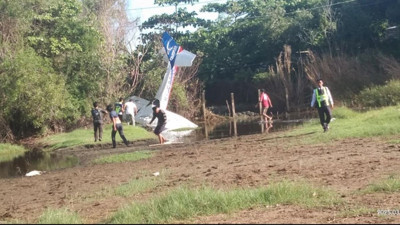 Filipinler'de eğitim uçağı yere çakıldı! Pilot ve öğrencisi hayatını kaybetti