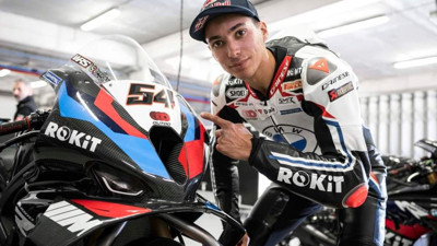 Toprak Razgatlıoğlu'ndan büyük başarı