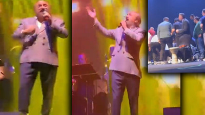 Volkan Konak'a sahnede kalp masajı! İşte sahnede yığıldığı an