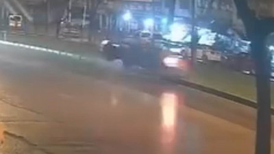 Elazığ'da peş peşe geldi! Kameraya yansıdı