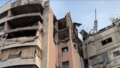 İsrail Beyrut'u havadan vurdu