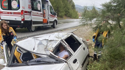 Antalya’da otomobil takla attı! Ölümden döndü