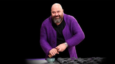 Somer Sivrioğlu'ndan tam destek! Restoranını hizmete kapattı