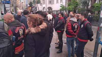 "Polis Öğrencilerin Yürüyüşünü Engelledi: 'Tutuklu Gençler İçin Adalet' Eylemine İzin Verilmedi"