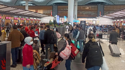 İstanbul Havalimanı’nda dönüş yoğunluğu!