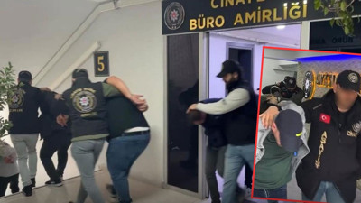 Eğlence merkezinin önünde kan aktı! Çok sayıda ölü var