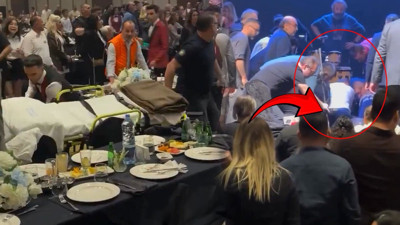 Volkan Konak'a yapılan ilk müdahalenin görüntüleri ortaya çıktı! Sahnede fenalaşmıştı