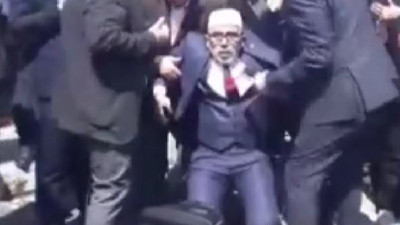 Alparslan Türkeş anmasında birden yere yığıldı! Kimse ne olduğunu anlamadı…