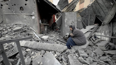 Sağlık çalışanlarından Gazze için destek yürüşü