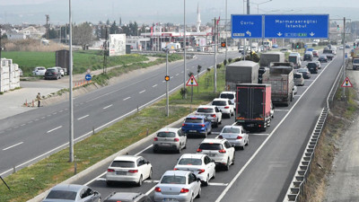 Tatilciler dönüyor! İstanbul’da trafik yoğunluğu yükseldi