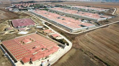 Avrupa’nın en büyük cezaevinde yer kalmadı! Tutuklanan ünlü isimlerle dolup taşıyor... Hapishanede yapılan yeni koğuşlar kimler için hazırlanıyor?