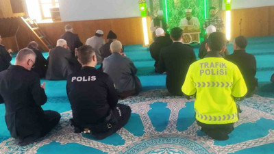 Şehit polis ve askerler için mevlit okutuldu