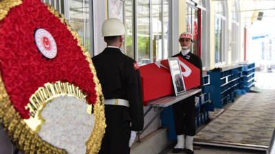 Kıbrıs Gazisine askeri törenle veda