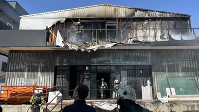 Kocaeli'de iş yeri küle döndü!