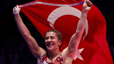 Milli güreşçi aktif sporculuk hayatını noktaladı