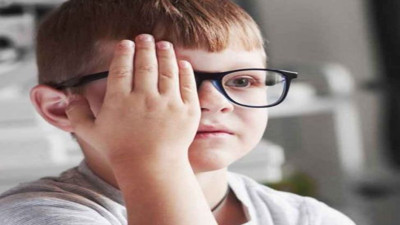 Çocuk gözlerindeki sinsi risk! Hayat kurtaran uyarılar