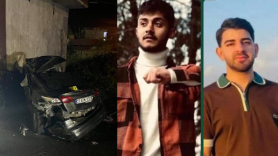 Silopi’de feci kaza: Araç hurdaya döndü: 2 genç öldü