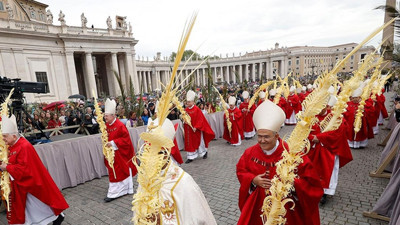 Vatikan'da "Palmiye" ayini