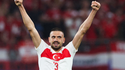 Merih Demiral bir ilki başardı