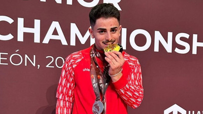 Milli halterci Kaan Kahriman altın madalya kazandı