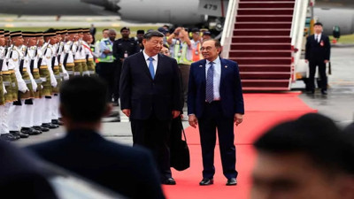 Xi Jinping'ten kritik Malezya ziyareti