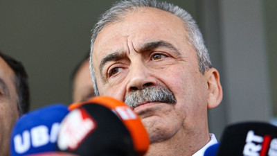 Sırrı Süreyya Önder hastaneye kaldırıldı