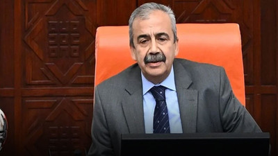 Sırrı Süreyya Önder'in durumu ciddi: Aort damarı yırtıldı, ameliyatı devam ediyor