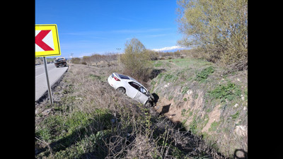 Konya’da korkunç kaza: Otomobil dere yatağına uçtu
