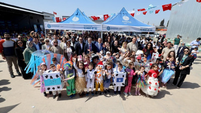 Miniklerden geri dönüşüm defilesi