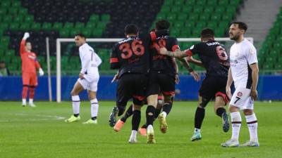 Fatih Karagümrük yenildi, Kocaelispor Süper Lig'e çıktı