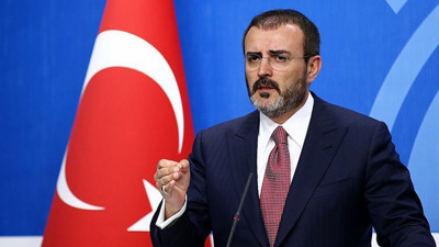 AKP'li Mahir Ünal, Sırrı Süreyya Önder’i hastanede ziyaret etti