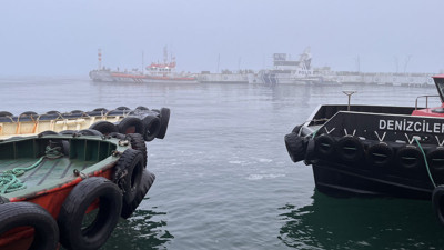 Sis nedeni ile geçişlere kapatılmıştı! Çanakkale Boğazı geçişlere açıldı