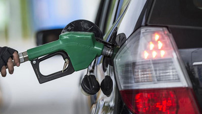 Tarih verildi! Tabelalar yeniden değişecek: Motorine zam geliyor...