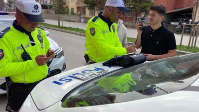 Aksaray'da kask takmayan gence ağır fatura