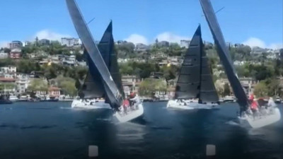 Yelkenli yan yattı: Korku dolu anlar kameraya yansıdı...