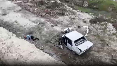 Kütahya'da korkunç kaza! Otomobil bir tarafa sürücü diğer tarafa uçtu