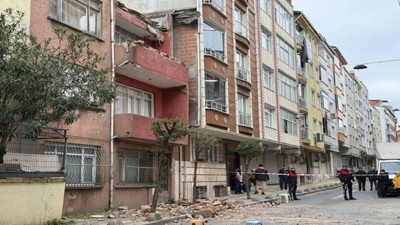 Deprem sonrası Avcılar'da 2 bina mühürlendi
