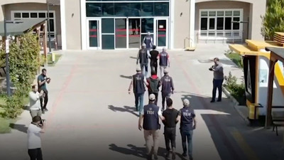 49 ilde DEAŞ operasyonu: Yüzlerce şüpheli yakalandı