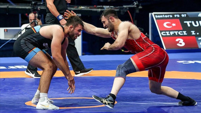 9 kampta 510 güreşçi şampiyonluk istiyor