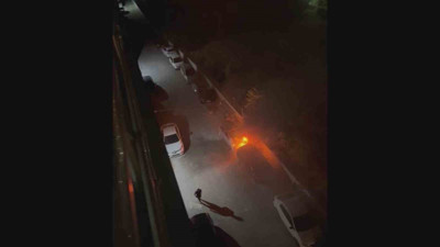 Hatay’da otomobil alev alev yandı