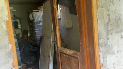 Ayılar kış uykusundan uyandı onlarca eve zarar verdi