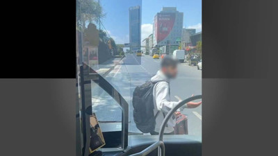 Şoför almadı! Yolcu otobüsün önünü kesti