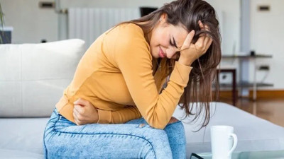 Mide ekşimesine son veren iki doğal mucize! Bu besinler kaşık kaşık şifa saçıyor