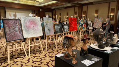 Pera Palas’ta düşler sergisi: 120 sanatçı, 250 eser