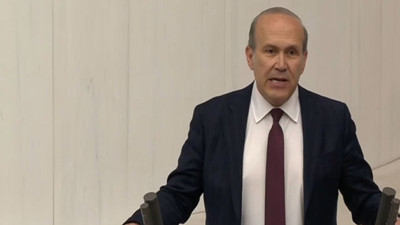 CHP'li Namık Tan: Sizin milli davanız Kıbrıs değil, davanız banka hesaplarınız