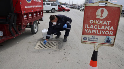 Kütahya Belediyesi’nden ilaçlama çalışması
